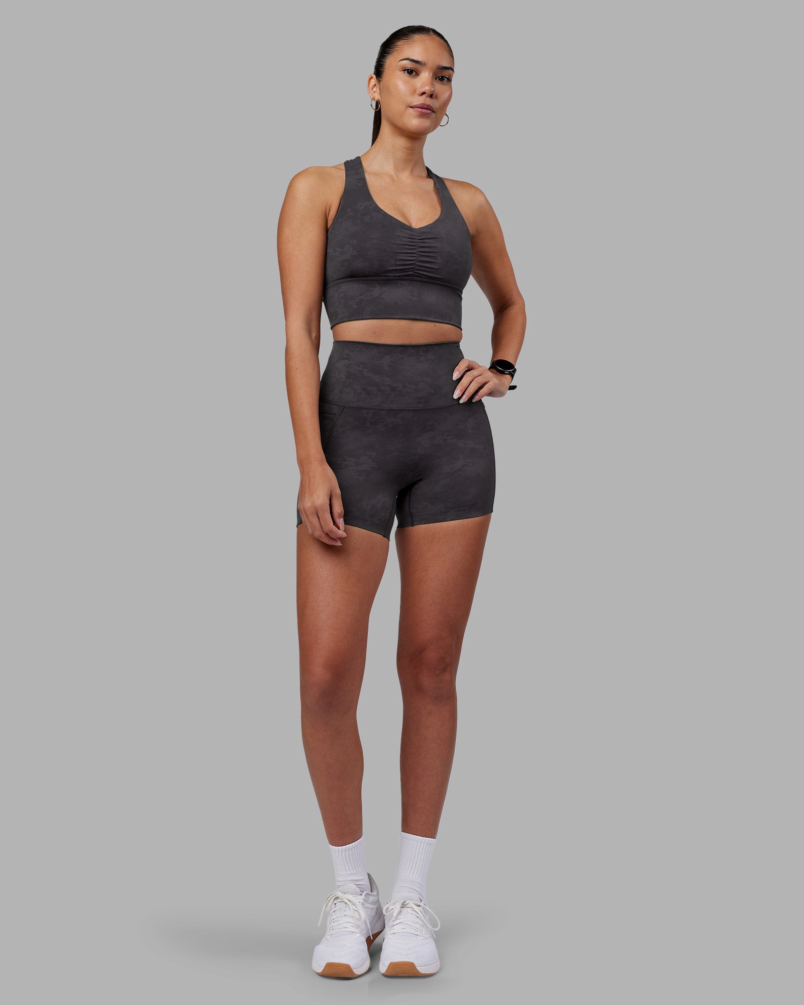 Elixir Ultra High-Rise 4" Short Pockets - Dark Storm Wash