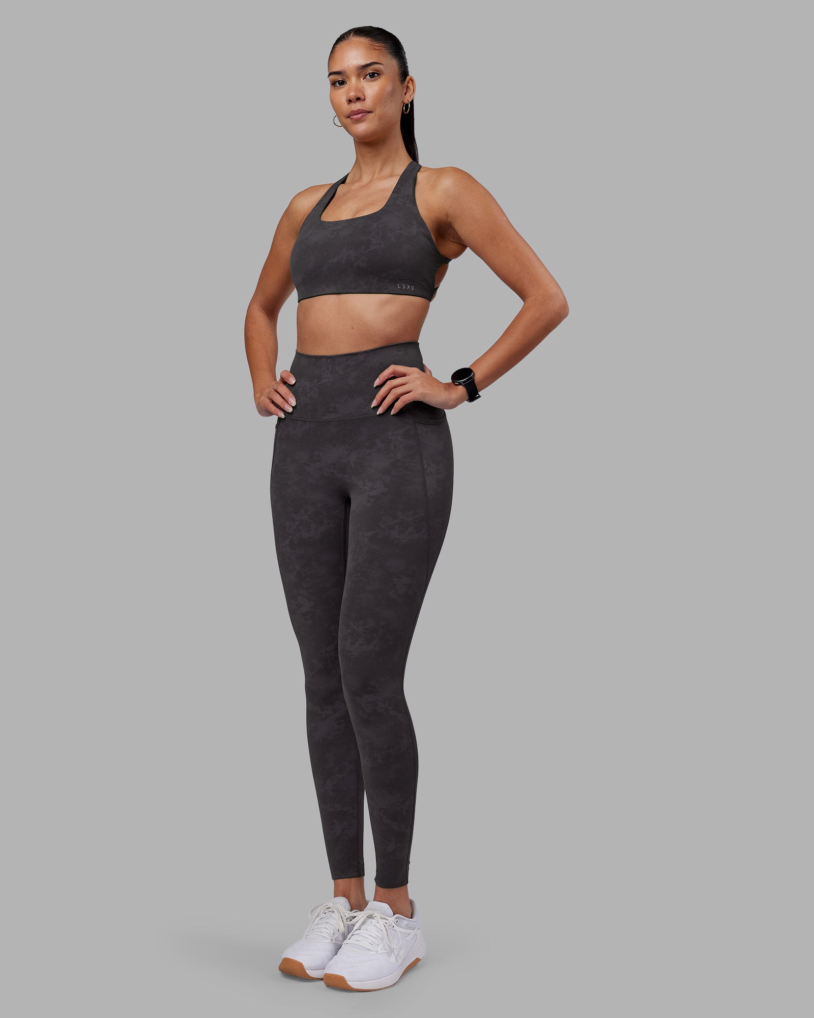 Elixir Ultra High-Rise Full Length Legging Pockets - Dark Storm Wash