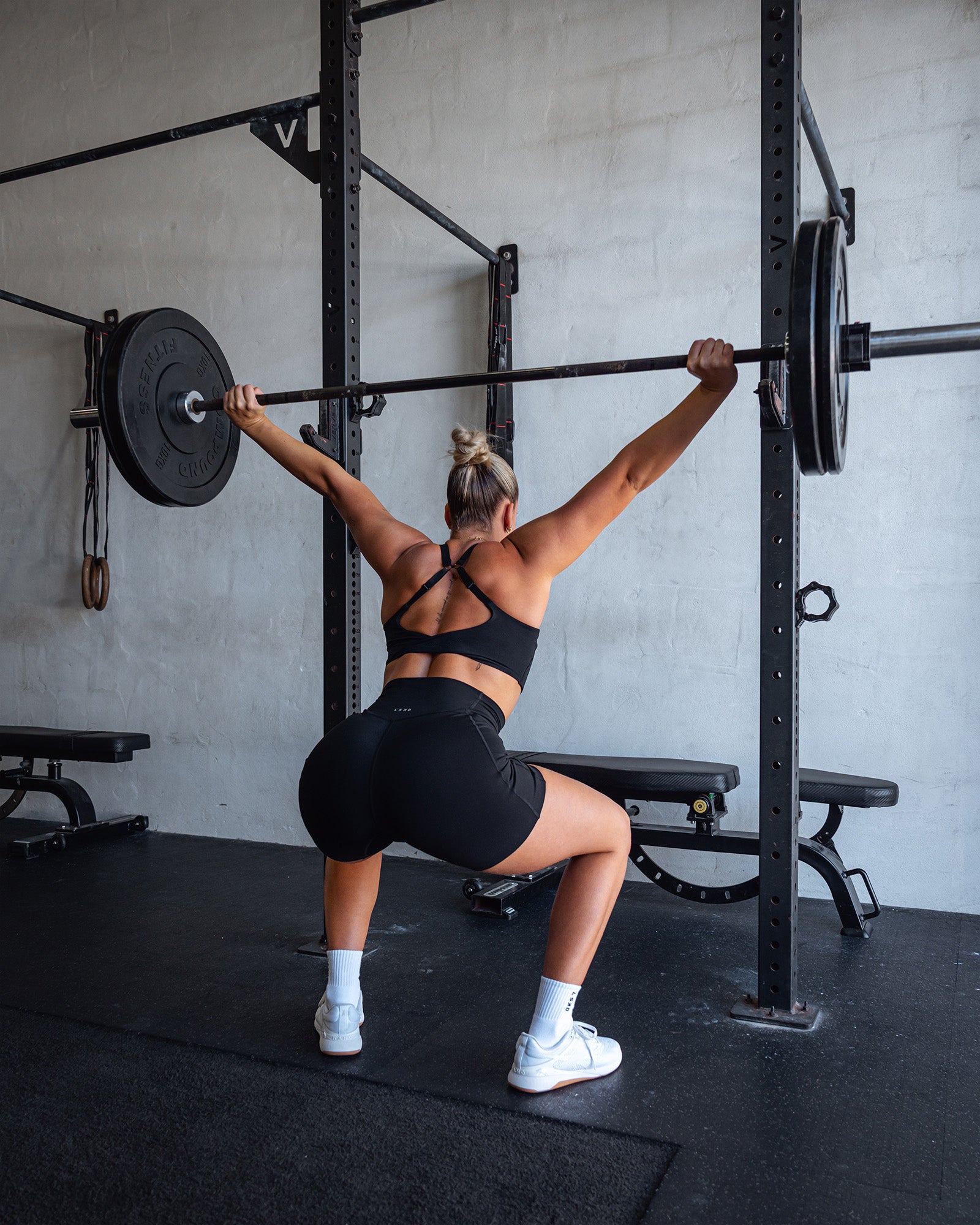 Twist Sports Bra D/DD/E - Black