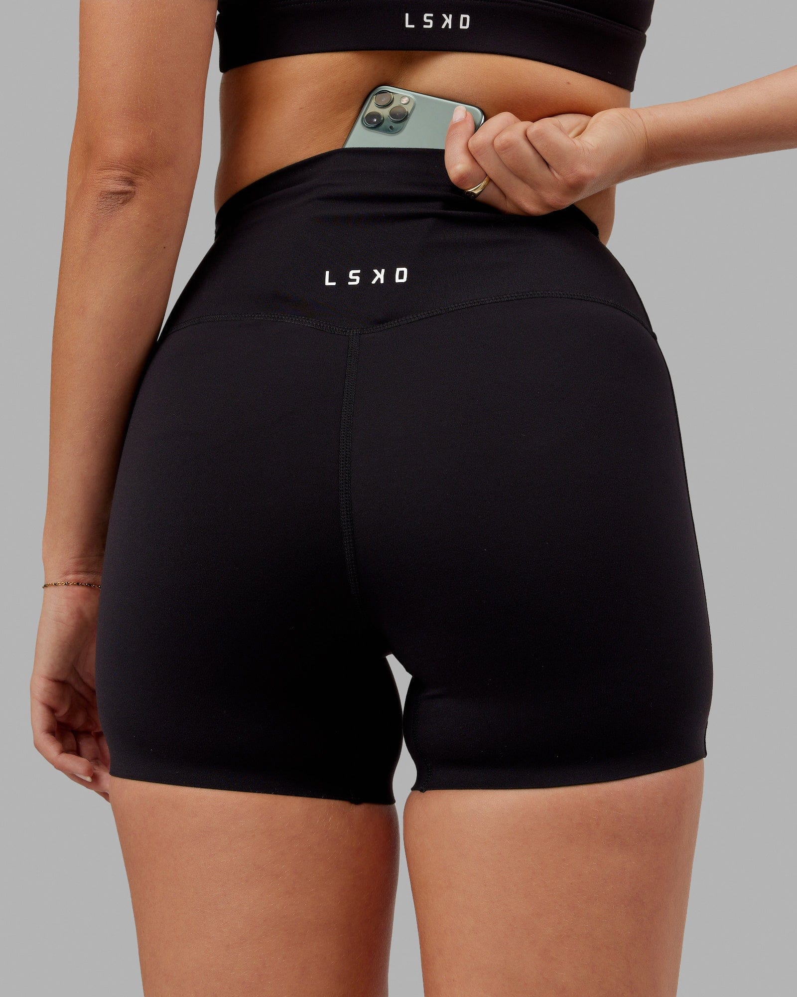 Elixir Ultra High-Rise 4" Short - Black