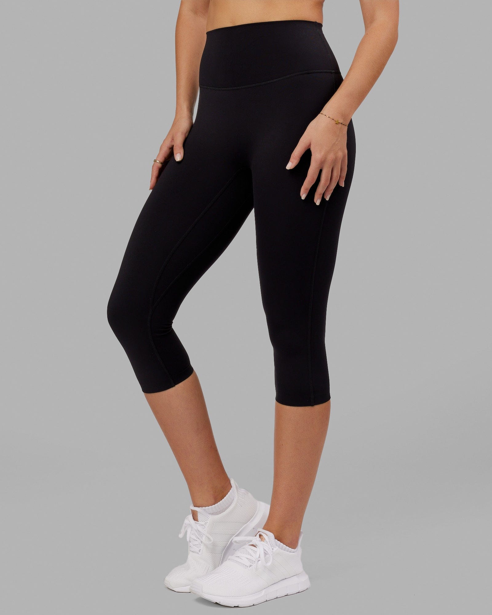 Elixir Ultra High-Rise 3/4 Legging - Black