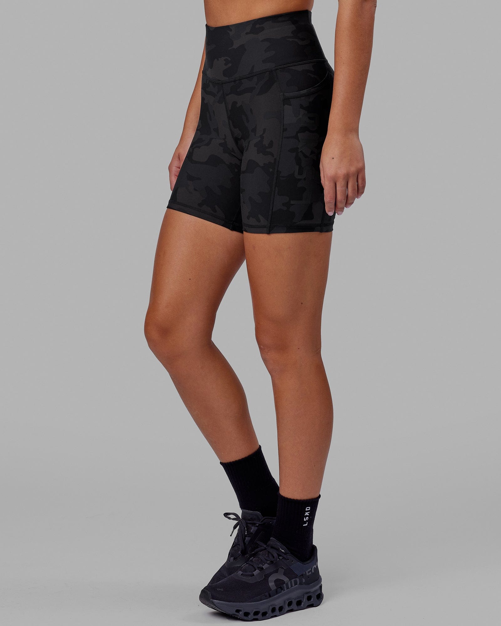 Rep Ultra High-Rise 6" Mid Bike Short Pockets - Black-Camo