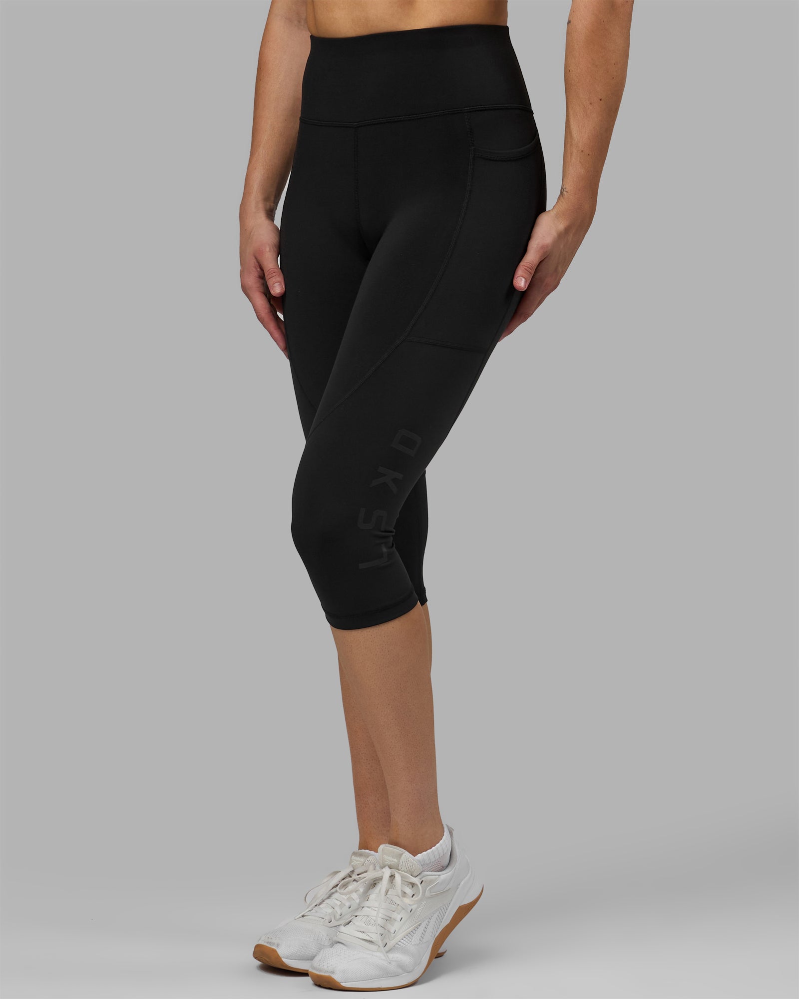 Rep Ultra High-Rise 3/4 Legging Pockets - Black-Black