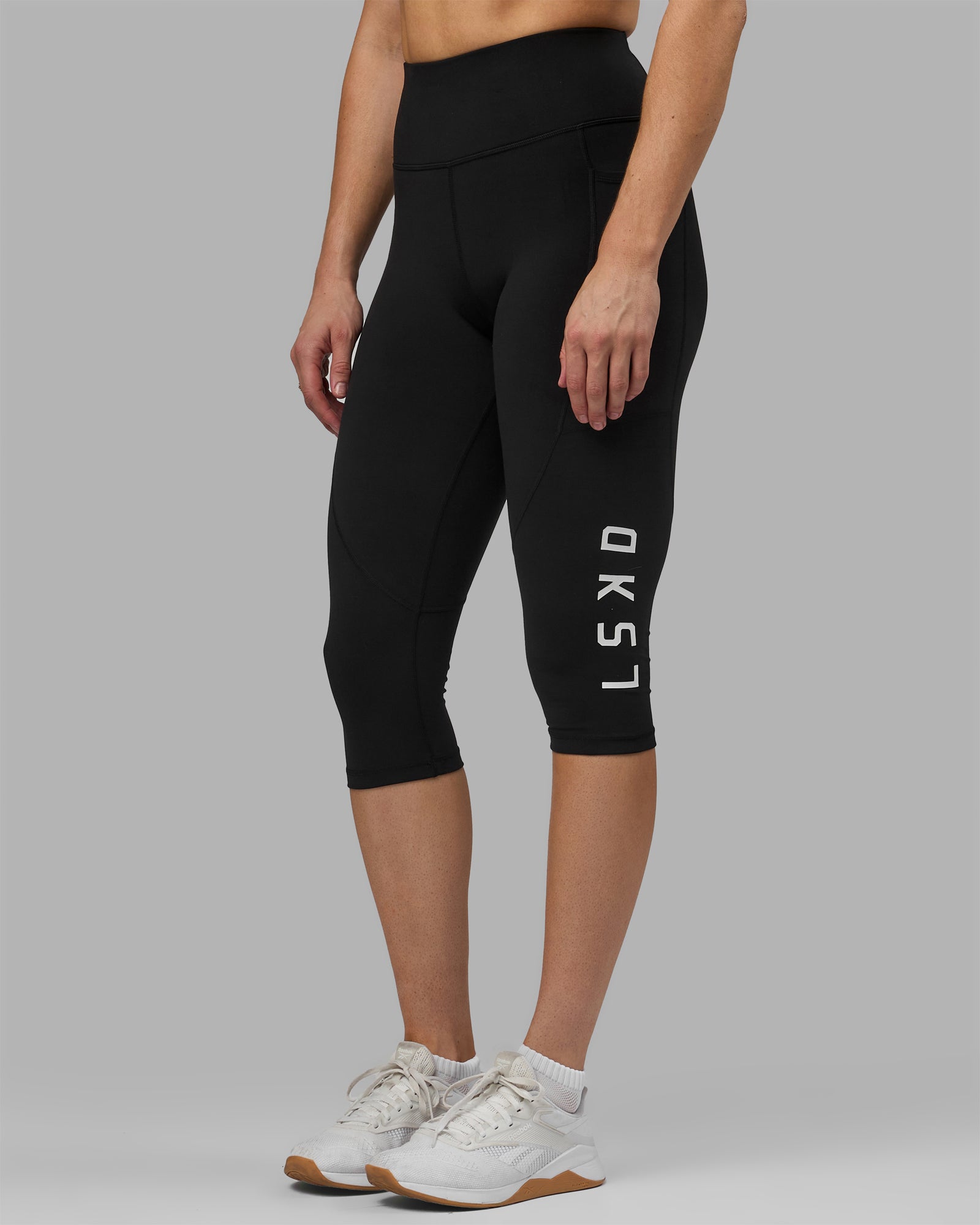 Rep Ultra High-Rise 3/4 Legging Pockets - Black-White