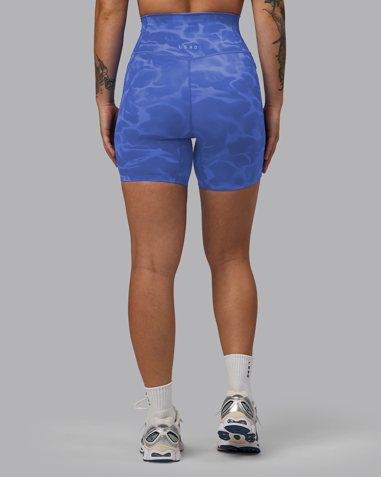 Elixir Ultra High-Rise 6" Short Pockets - Tranquil-Power Cobalt