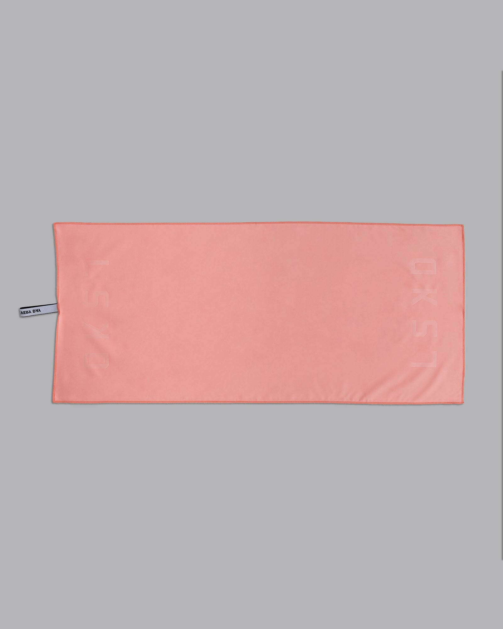 Perform Microfibre Lightweight Towel Medium - Murex Shell