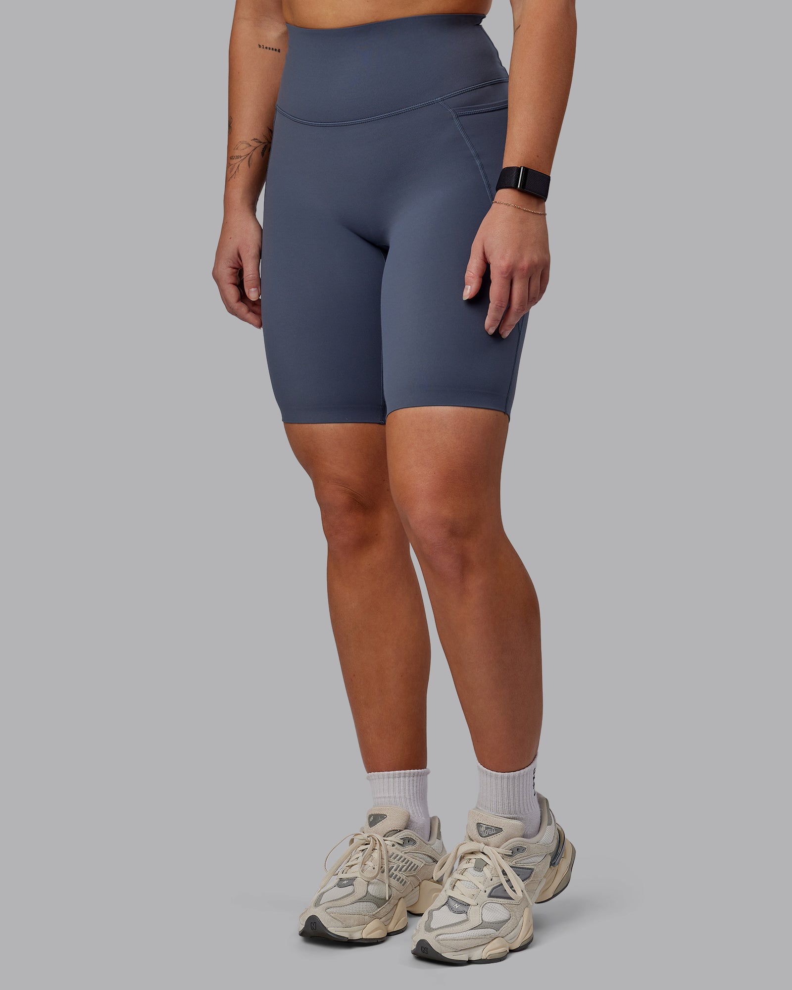 Elixir Ultra High-Rise 9" Short Pockets - Turbulence