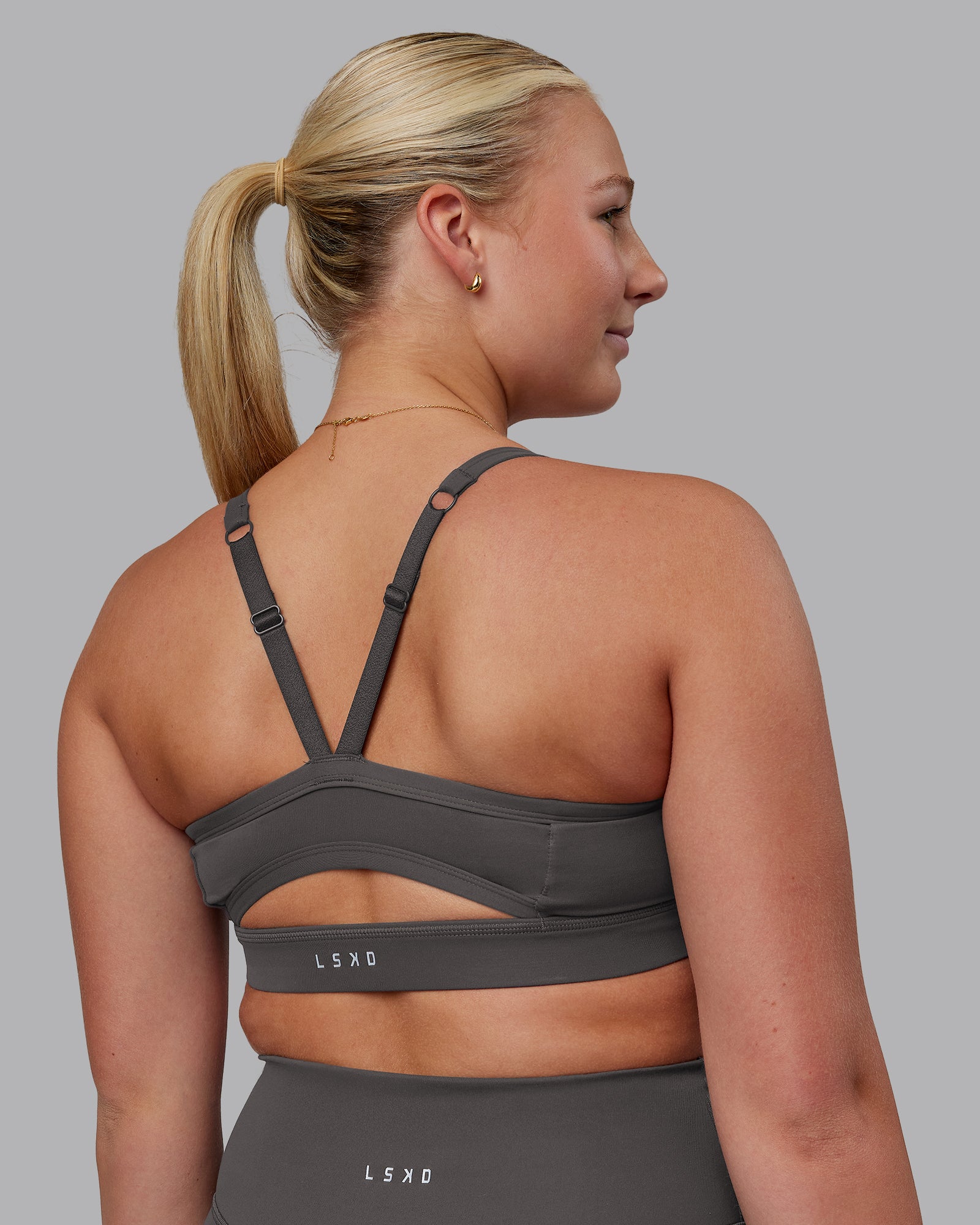 Momentum Sports Bra D/DD/E - Dark Storm