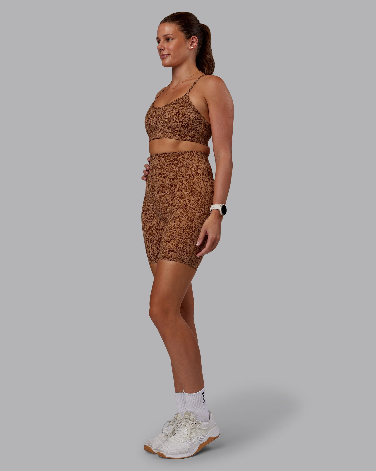 Elixir Ultra High-Rise 6" Short - Caramel Agile Print